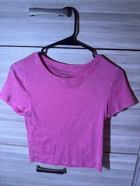 American Eagle Outfitters Hot Pink Crop Tee